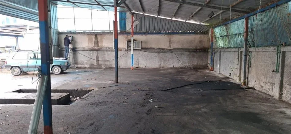 Tirane, jepet me qera magazine Kati 0, 850 m² 1.300 € (VAQARR)