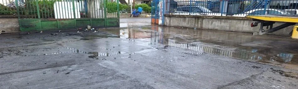 Tirane, jepet me qera magazine Kati 0, 850 m² 1.300 € (VAQARR)