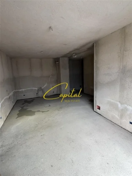 Tirane, shitet apartament 2+1 Kati 1, 105 m² 102.000 € (UNIVERS CITY)