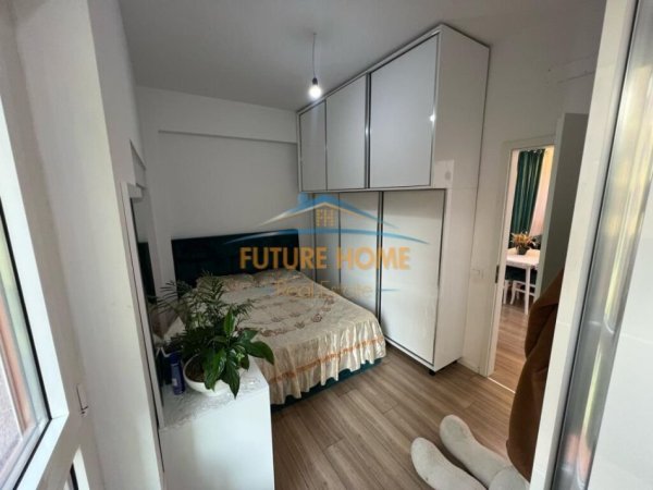 Tirane, jepet me qera apartament 1+1 Kati 3, 57 m² 380 € (Kompleksi Mangalem)