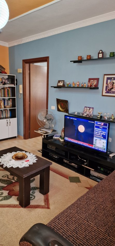 Tirane, jepet me qera apartament 1+1 Kati 5, 1 m² 