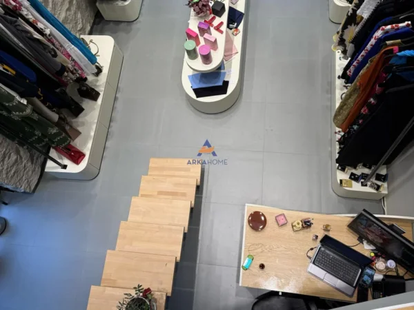 Tirane, shitet biznesi Kati 0, 40 m² (MYSLYM SHYRI)