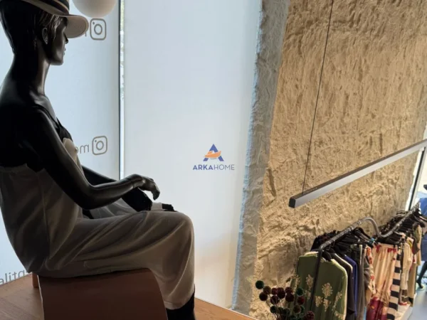 Tirane, shitet biznesi Kati 0, 40 m² (MYSLYM SHYRI)