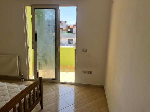 Tirane, jepet me qera Vile 2+1 Kati 3, 110 m² 500 € (rruga SELAUDIN ZORBA)