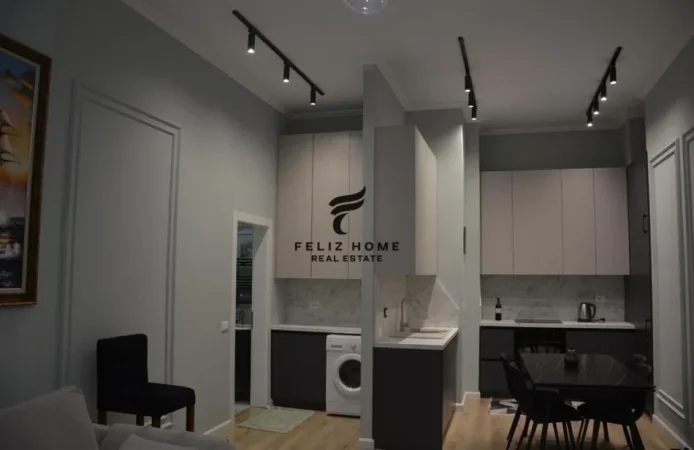 Tirane, shitet apartament 1+1+Ballkon Kati 1, 67 m² 201.000 € (QENDER)