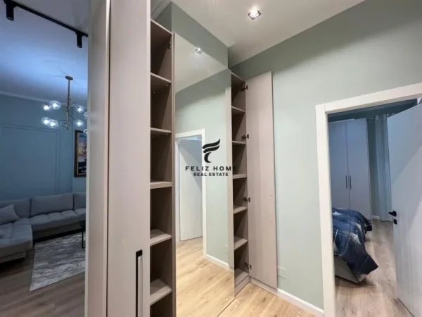 Tirane, shitet apartament 1+1+Ballkon Kati 1, 67 m² 201.000 € (QENDER)