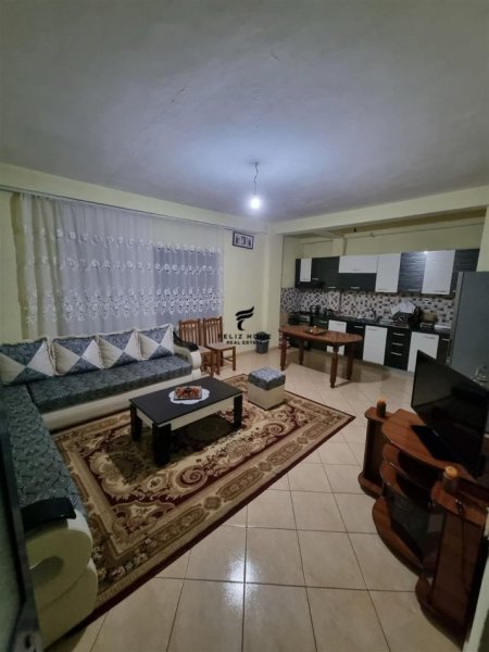 Tirane, jepet me qera apartament 1+1+Ballkon Kati 3, 70 m² 400 € (DON BOSKO)