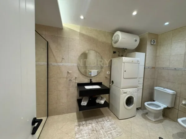 Tirane, shes apartament 2+1+2 , 110 m² 348.000 € (Rruga e Kosovareve)