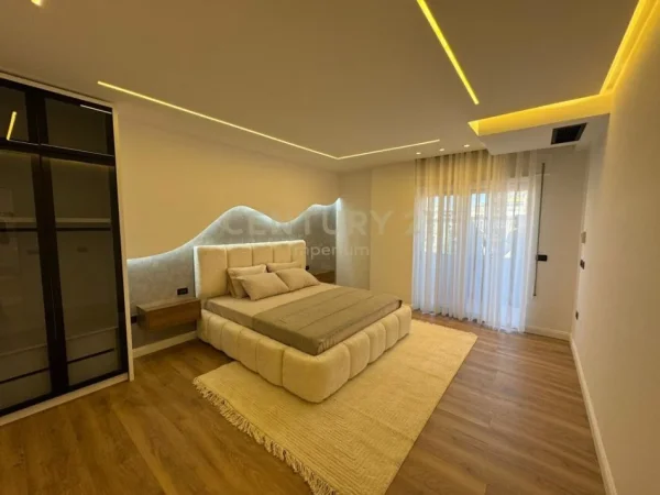 Tirane, shes apartament 2+1+2 , 110 m² 348.000 € (Rruga e Kosovareve)