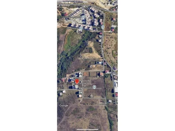 Tirane, shitet toke , 866 m² 259.000 € (Farke, perballe Siar Residence.)