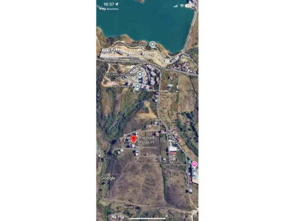 Tirane, shitet toke , 866 m² 259.000 € (Farke, perballe Siar Residence.)