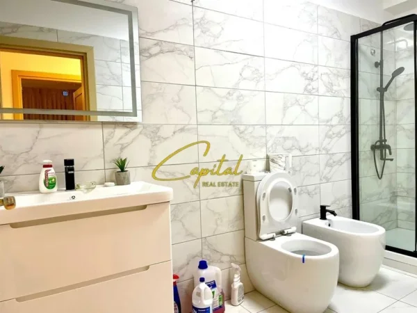 Tirane, jepet me qera apartament 2+1 Kati 1, 140 m² 800 € (KOPSHTI BOTANIK)