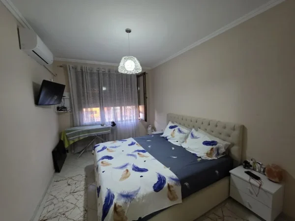 Tirane, shitet apartament 2+1+Ballkon Kati 2, 87 m² 125.000 € (Sh54)