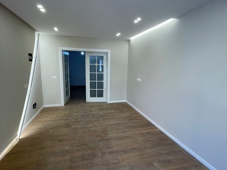 Tirane, shitet apartament 1+1 Kati 1, 46 m² 120.000 € (Rruga e Elbasanit)