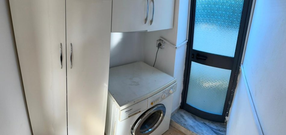 Tirane, jepet me qera apartament 1+1 Kati 1, 50 m² 300 € ( *JEPET ME QERA APARTAMENT 1+1 – AFER XHAMISË, DON BOSKO!*)