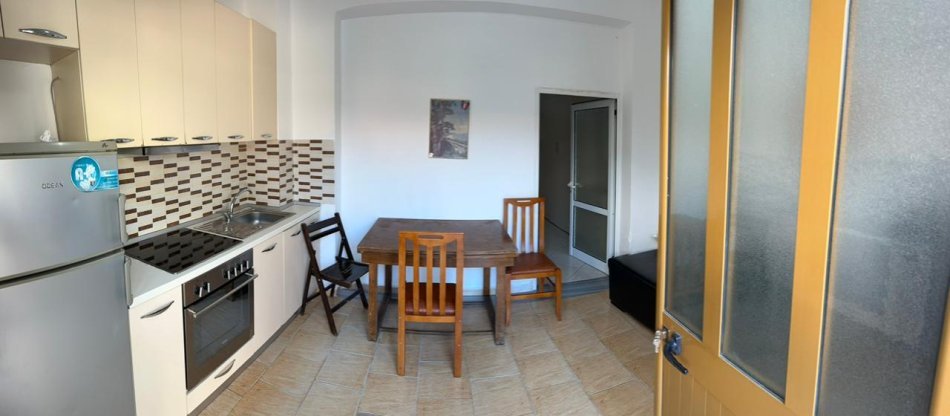 Tirane, jepet me qera apartament 1+1 Kati 1, 50 m² 300 € ( *JEPET ME QERA APARTAMENT 1+1 – AFER XHAMISË, DON BOSKO!*)