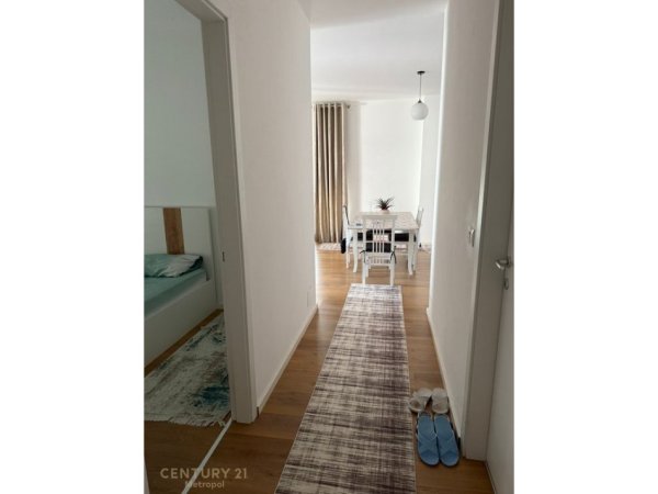 Tirane, jepet me qera apartament 2+1 Kati 3, 98 m² 750 € (Rruga Ibrahim Pashe Bushatlliu)