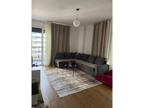 Tirane, jepet me qera apartament 2+1 Kati 3, 98 m² 750 € (Rruga Ibrahim Pashe Bushatlliu)