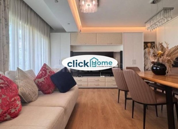 jepet me qera apartament 2+1+Ballkon Kati 2, 90 m² 800 € (Kodra e Diellit)