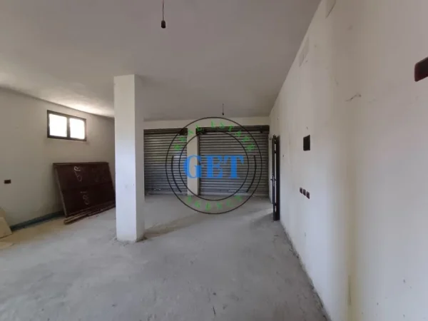 Durres, shitet shtepi 3 Katshe Kati 3, 320 m² 130.000 € (Spitall, Dirres)