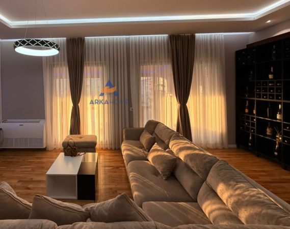 Tirane, shitet apartament+verande | Penthouse Kati 5, 170 m² 300.000 € (PRANË FURRË BUKE EUROPA,QESARAK)