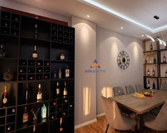 Tirane, shitet apartament+verande | Penthouse Kati 5, 170 m² 300.000 € (PRANË FURRË BUKE EUROPA,QESARAK)