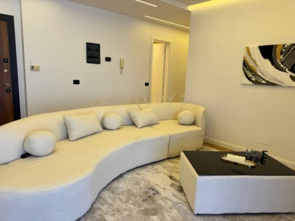 Tirane, shitet apartament 2+1 Kati 3, 110 m² 348.000 € 