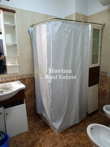 Tirane, jepet me qera apartament 2+1 Kati 4, 70 m² 420 € (Yzberisht)