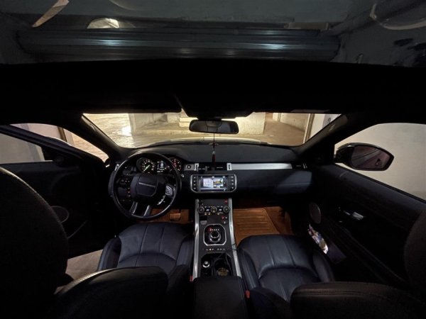 Elbasan, shes makine RANGE ROVER EVOQUE Nafte, e zeze automatik Kondicioner 150.000 km 26.500 €