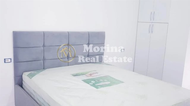 Tirane, jepet me qera apartament 1+1 Kati 4, 65 m² 650 € (Komuna e Parisit)