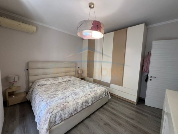 Tirane, jepet me qera apartament 2+1 Kati 3, 99 m² 500 € (Fresk)