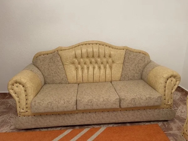 Peshkopi, shes Set divanesh 3+3+1+1 500 €