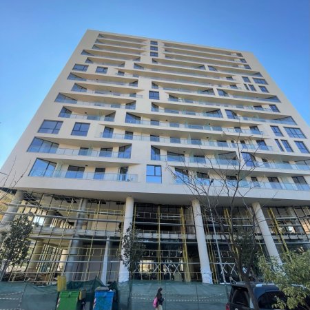 Tirane, shitet apartament 1+1 Kati 14, 75 m² (MINE PEZA)