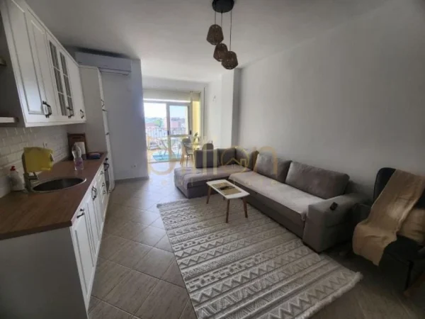 Golem, shitet 2+1 , 83 m² 85.000 €