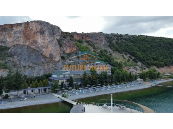 Pogradec, shitet bar-resorant , 1.800 m² (Pogradec, Lin, Albania)