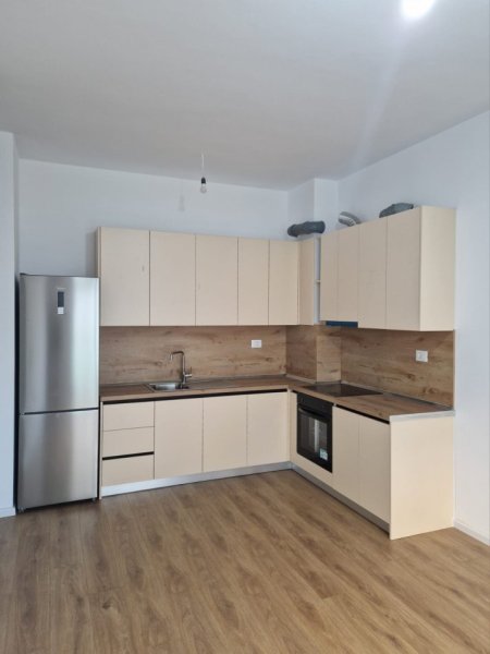 Tirane, jepet me qera apartament 2+1 Kati 4, 72 m² 370 € (Kompleksi Kaimi, ALI DEMI) PA KOMISION