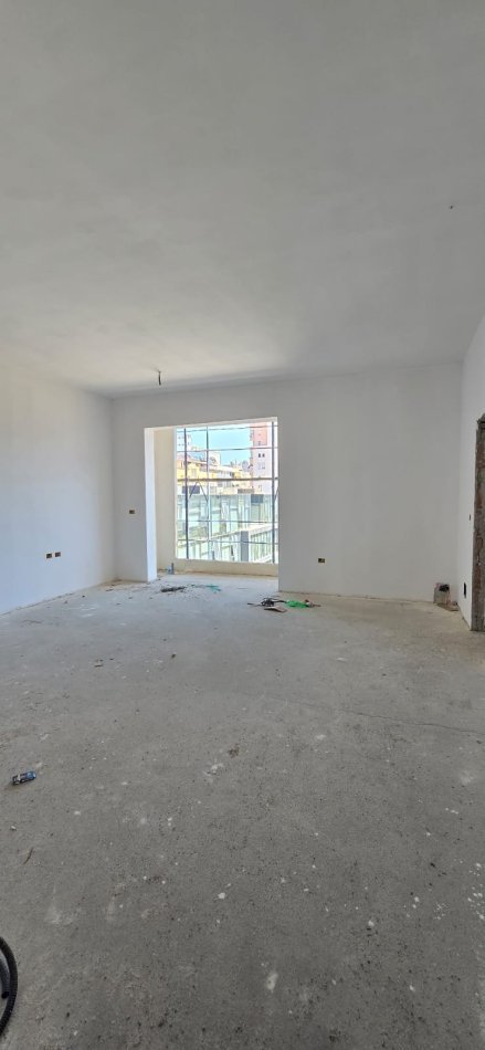 Tirane, shitet apartament 1+1+Ballkon Kati 2, 71 m² 190.620 €