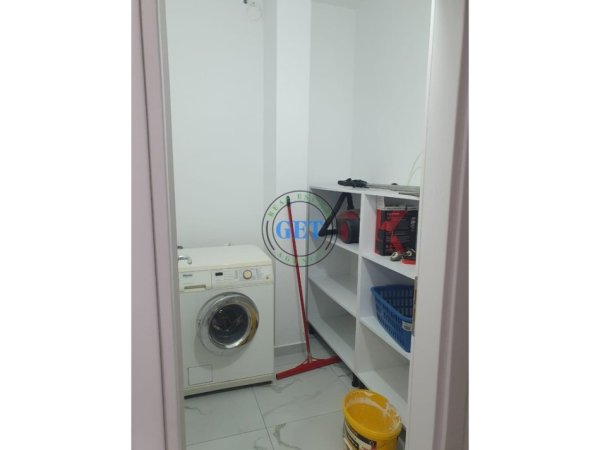 Durres, jepet me qera apartament 2+1 Kati 2, 103 m² 600 € (plazh rrota e kuqe)