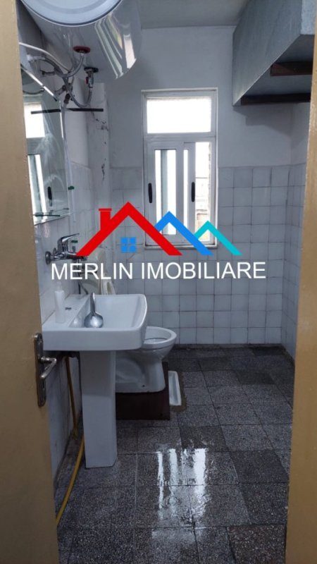 Tirane, jepet me qera apartament 2+1+Ballkon Kati 4, 80 m² 400 € (RESTORANT DURRESI)