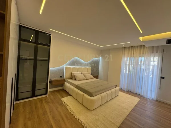 Tirane, shitet apartament 2+1 Kati 3, 110 m² 348.000 € (Rruga e Kosovareve)