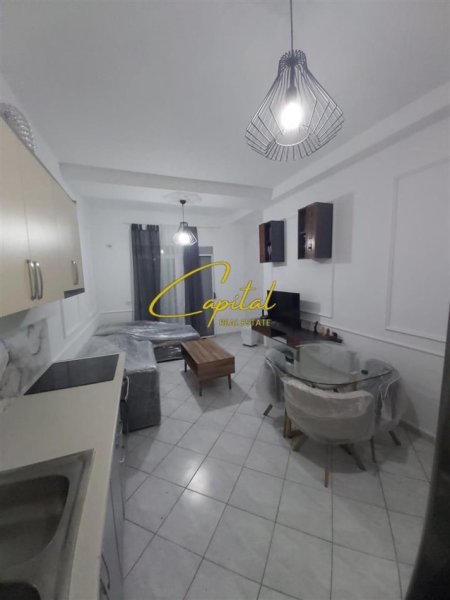Tirane, jepet me qera apartament 2+1 Kati 1, 120 m² 600 € (LIQENI I THATE)