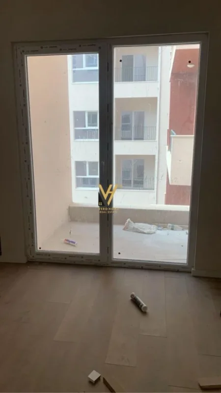 Tirane, jepet me qera apartament 1+1+Ballkon Kati 3, 70 m² 550 € (RRUGA DRITAN HOXHA)