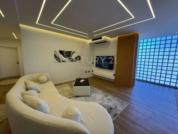 Tirane, shitet apartament 2+1+Ballkon Kati 3, 110 m² 348.000 € (rruga e kosovareve)