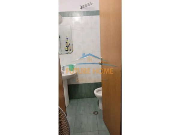 Tirane, jepet me qera apartament 2+1 , 73 m² 600 € (Myslym Shyr)