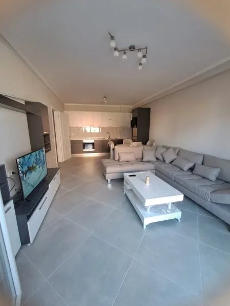 Tirane, jepet me qera apartament 2+1+Ballkon Kati 2, 120 m² 500 € (Vila l 2)