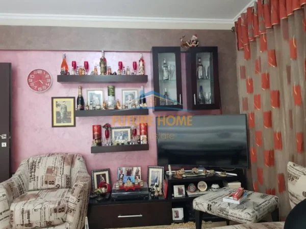 Tirane, shitet Vile 2 Katshe , 144 m² 370.000 € (Jordan Misja, Tiranë)