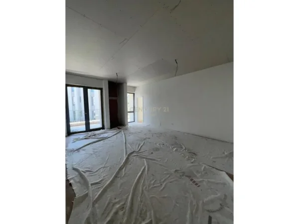 Tirane, shitet apartament 2+1+Ballkon Kati 2, 124 m² (rruga e ullishtes)