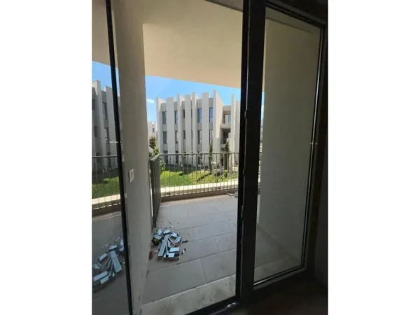 Tirane, shitet apartament 2+1+Ballkon Kati 2, 124 m² (rruga e ullishtes)