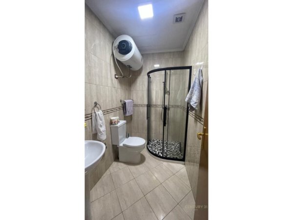 Tirane, jepet me qera apartament 2+1+Ballkon Kati 3, 120 m² 600 € (Don Bosko)