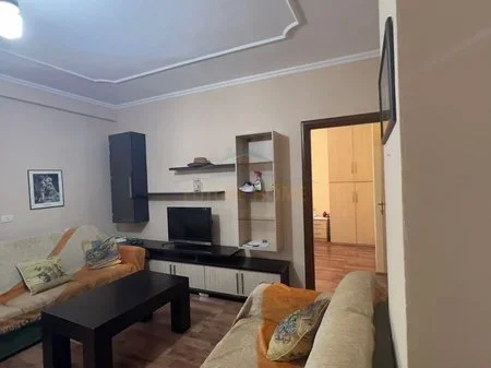 Tirane, jepet me qera apartament 2+1 Kati 2, 92 m² 650 € (Don Bosko)